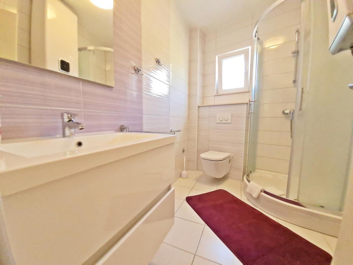 Ab Villa פודסטראנה מראה חיצוני תמונה