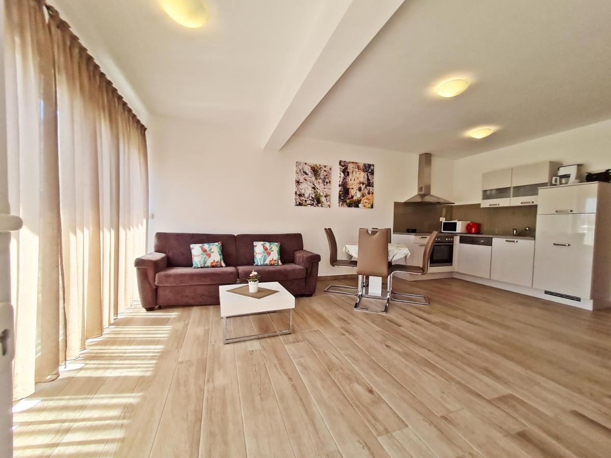 Ab Villa פודסטראנה מראה חיצוני תמונה