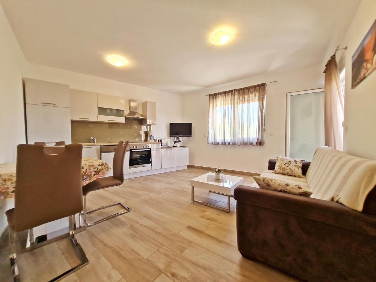 Ab Villa פודסטראנה מראה חיצוני תמונה
